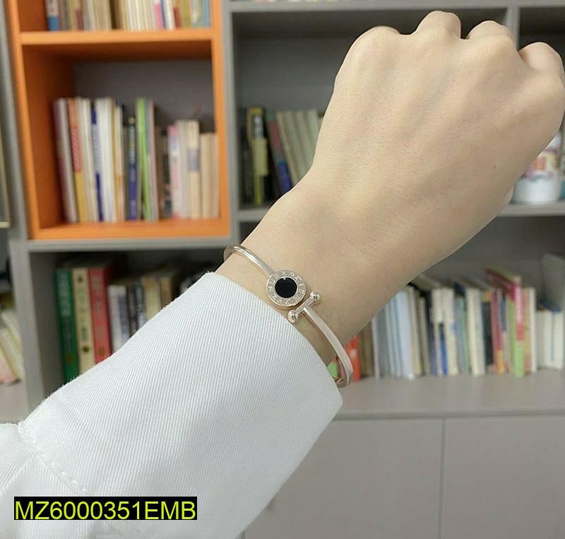 Openable Golden Adjustable Bracelet